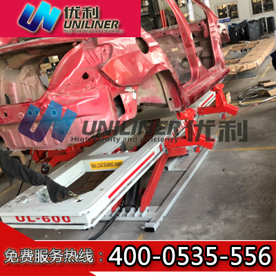 UL-600歐款大梁校正儀，設有底輪/可與車輛整體移動